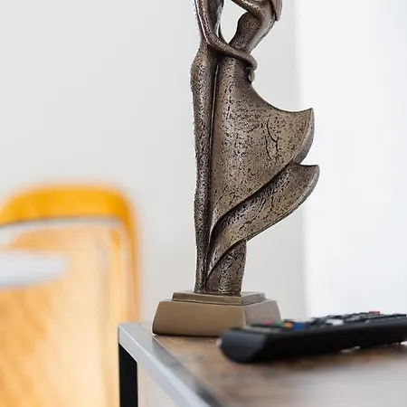 Coastline - Heart Of 1 & 2 Bed New Apartments, Ideal For Contractors And Holidayers * Redcar