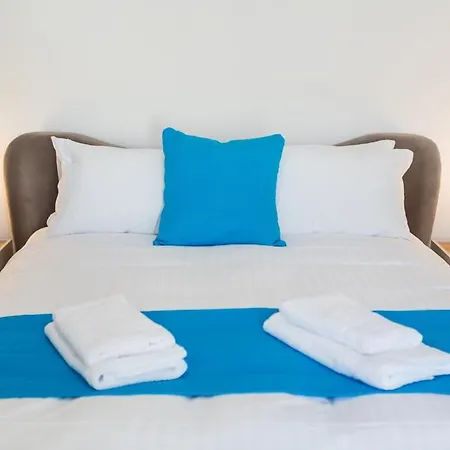 Coastline - Heart Of 1 & 2 Bed New Apartments, Ideal For Contractors And Holidayers *