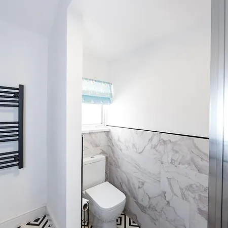 Coastline - Heart Of 1 & 2 Bed New Apartments, Ideal For Contractors And Holidayers * Redcar