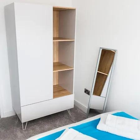 Coastline - Heart Of 1 & 2 Bed New Apartments, Ideal For Contractors And Holidayers *