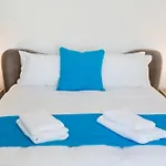 Coastline - Heart Of 1 & 2 Bed Apartments, Ideal For Contractors And Holidayers *