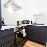 Coastline - Heart Of 1 & 2 Bed Apartments, Ideal For Contractors And Holidayers *
