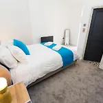 아파트 Coastline - Heart Of 1 & 2 Bed Apartments, Ideal For Contractors And Holidayers *