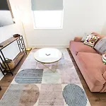 Coastline - Heart Of 1 & 2 Bed Apartments, Ideal For Contractors And Holidayers