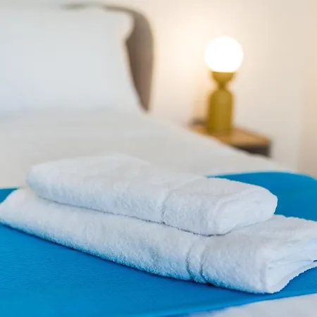 Coastline - Heart Of 1 & 2 Bed New Apartments, Ideal For Contractors And Holidayers Apartment *