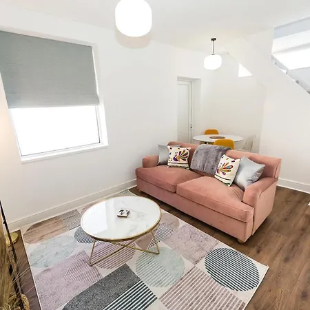 Coastline - Heart Of 1 & 2 Bed New Apartments, Ideal For Contractors And Holidayers * Redcar