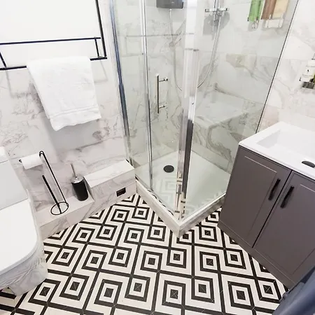 Coastline - Heart Of 1 & 2 Bed New Apartments, Ideal For Contractors And Holidayers Redcar