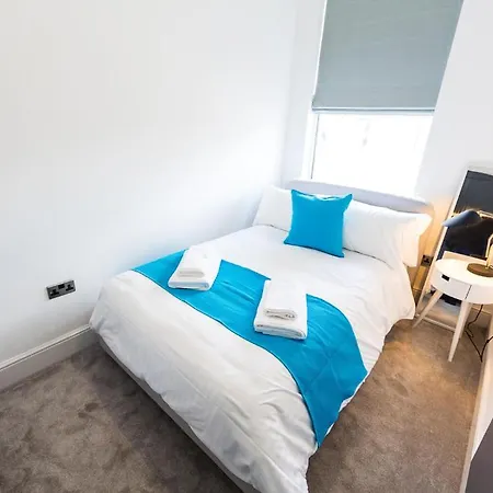 Coastline - Heart Of 1 & 2 Bed New Apartments, Ideal For Contractors And Holidayers