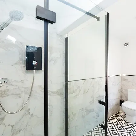 Coastline - Heart Of 1 & 2 Bed Apartments, Ideal For Contractors And Holidayers Apartament