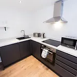 Coastline - Heart Of 1 & 2 Bed Apartments, Ideal For Contractors And Holidayers