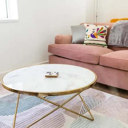 Coastline - Heart Of 1 & 2 Bed Apartments, Ideal For Contractors And Holidayers *